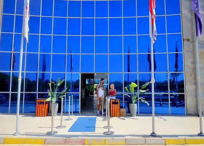 Elite Sea Sky Apartmanhotel 3*